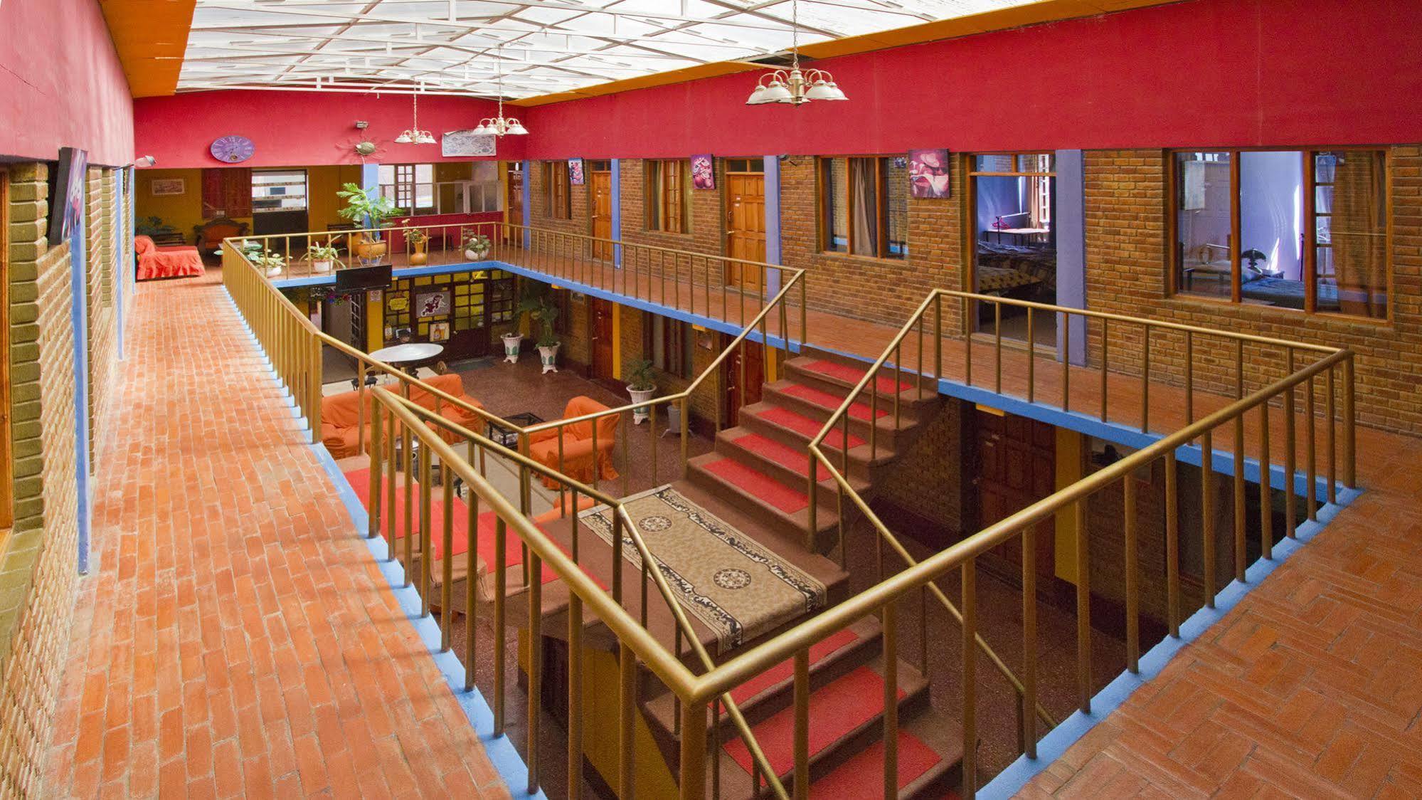 Tonito Hotel Ουγιούνι Εξωτερικό φωτογραφία